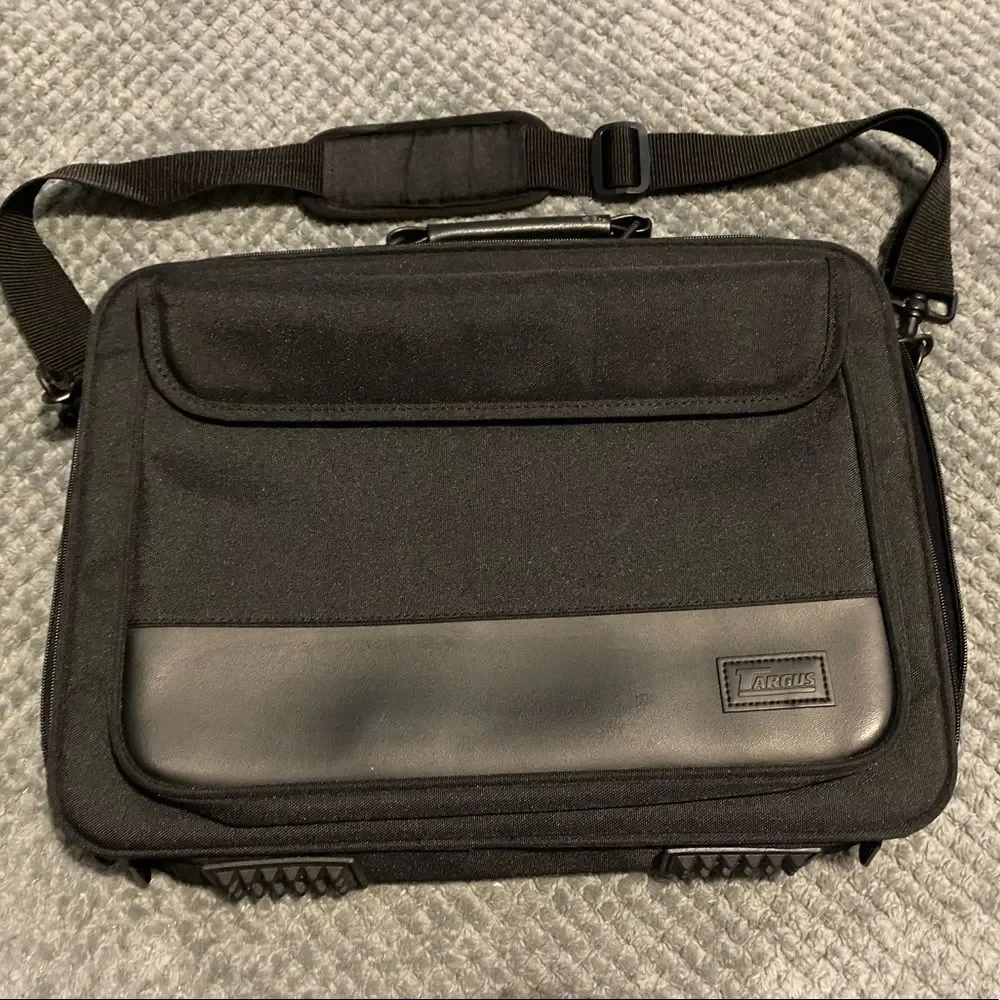 𝅺TARGUS 15.6 Traditional Laptop Bag Notebook Carrying Case Model CNO1/OCN1 NWOT